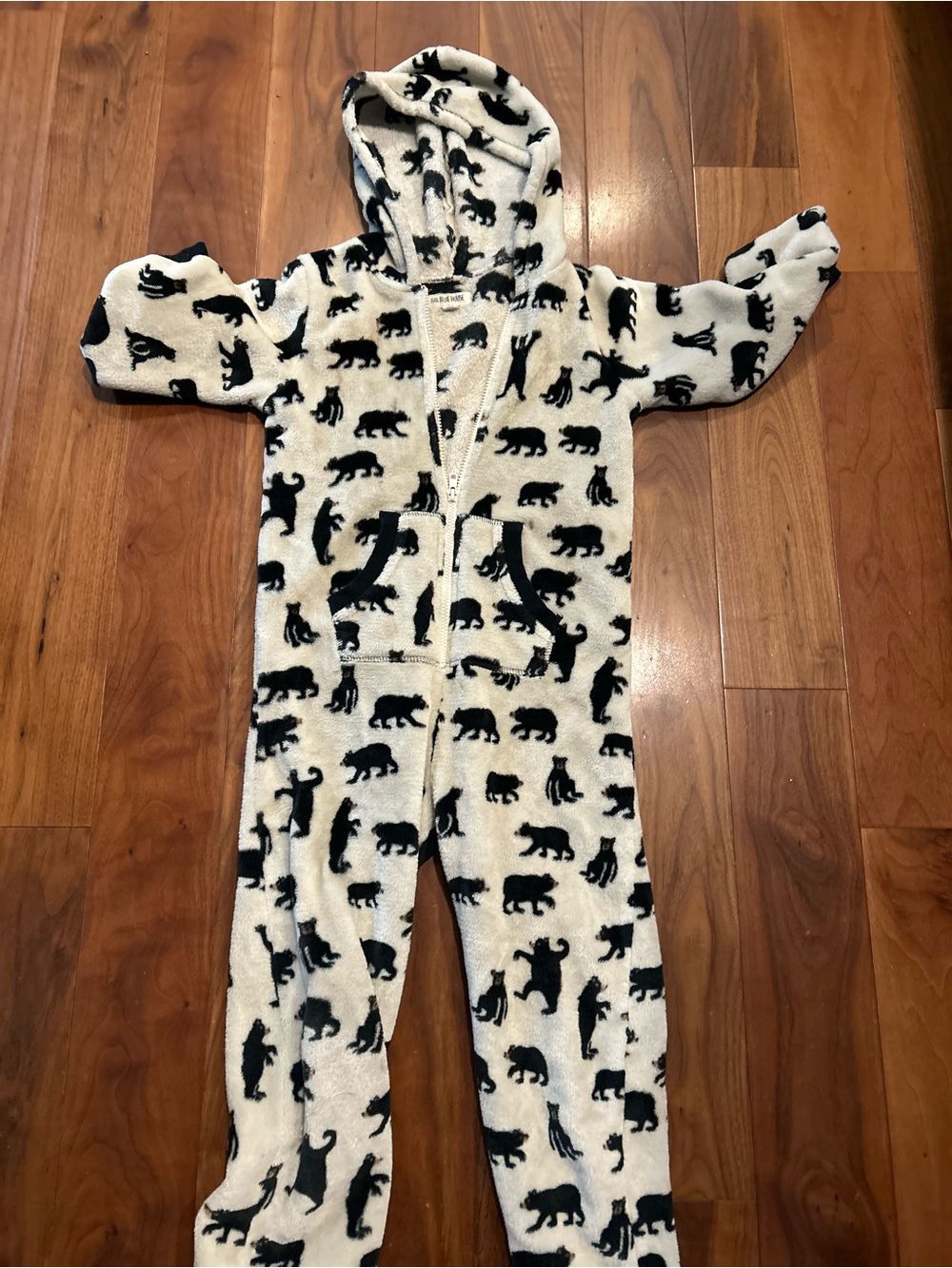 Cozy Bear-Print Hooded One-Piece Jumper - Cream and Black size 8